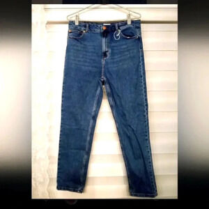 Free With Purchase NWOT Only mom jeans 31 blue jeans